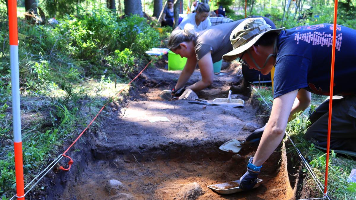 Arkeologiska grävningar i Esbo.